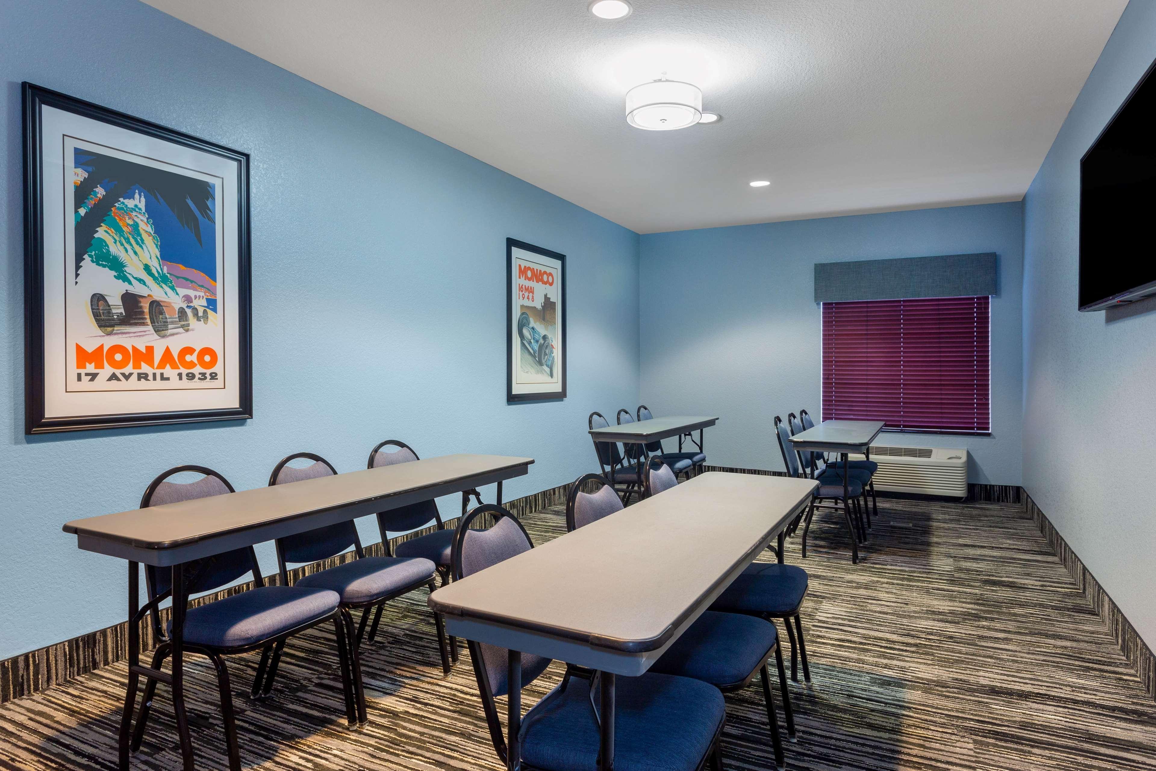 La Quinta By Wyndham Sebring Hotel Exterior photo