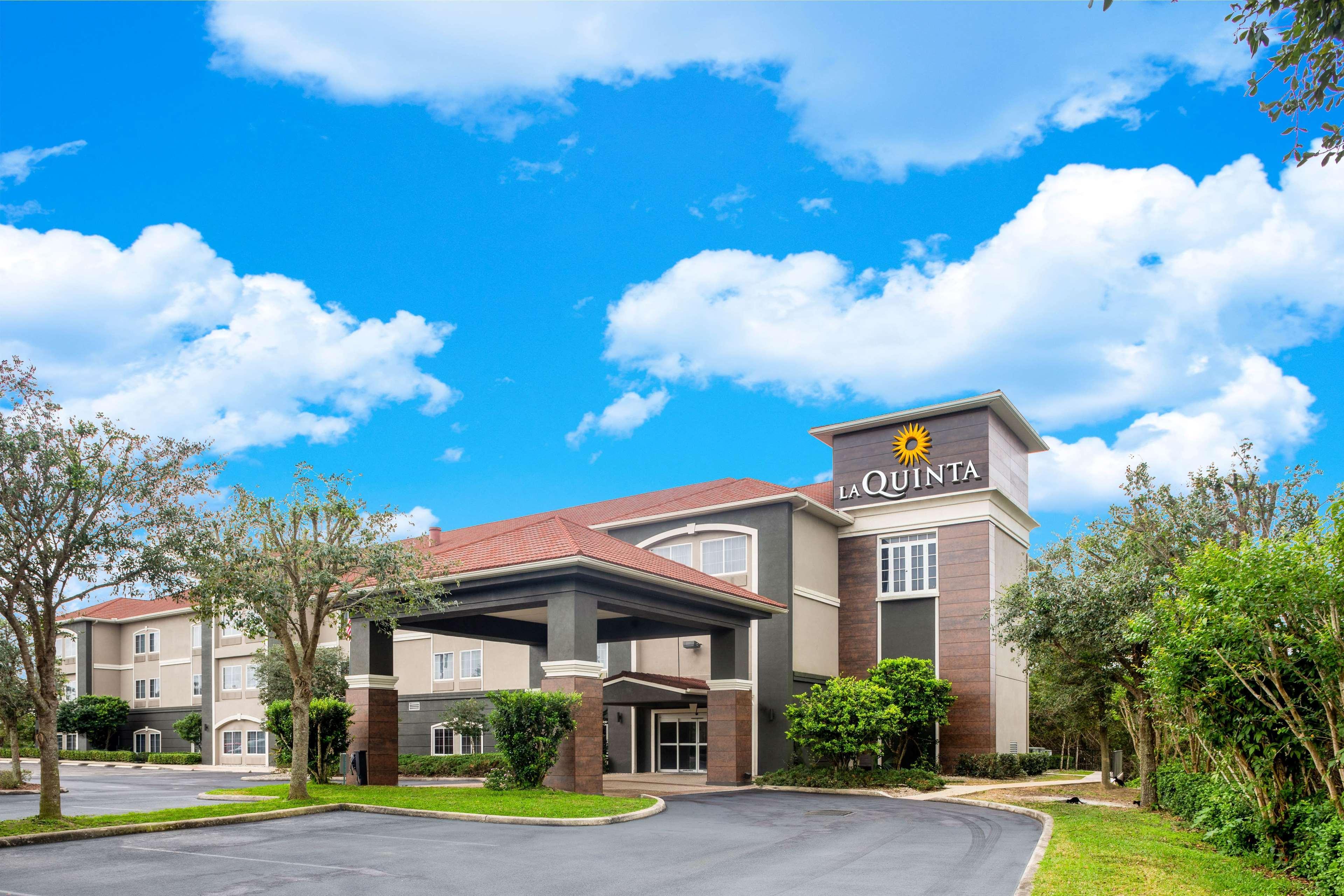 La Quinta By Wyndham Sebring Hotel Exterior photo