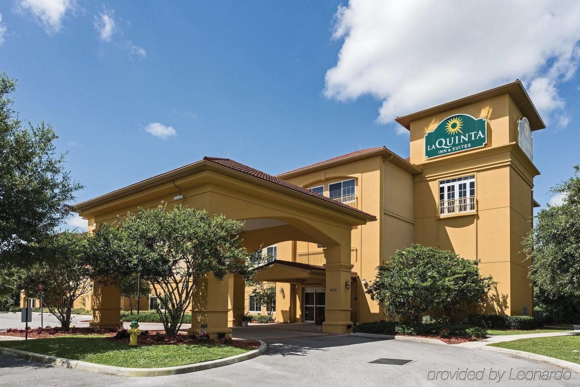 La Quinta By Wyndham Sebring Hotel Exterior photo